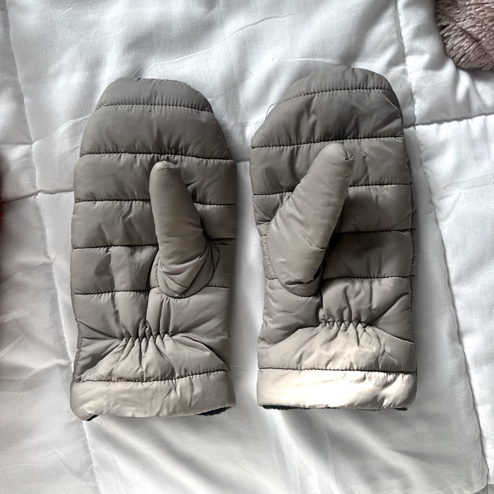 Puffer Mittens